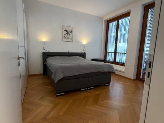 Wohnung zur Miete 1.990 € 2 Zimmer 58 m² Geschoss 1/4 frei ab 12.09.2026 Mitte Berlin 10117