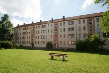 Wohnung zur Miete 305 € 3 Zimmer 57,8 m² 1. Geschoss Hölderlinstraße 15 Haselbrunn Plauen 08525