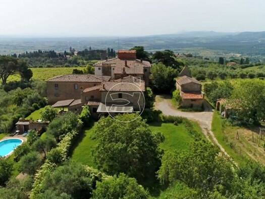 Einfamilienhaus zum Kauf 3.500.000 € 20 Zimmer 2.250 m² 630.000 m² Grundstück Sinalunga