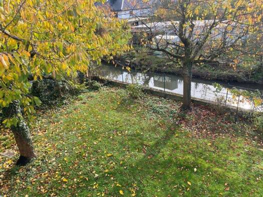 Einfamilienhaus zum Kauf 279.000 € 8 Zimmer 250 m² 558 m² Grundstück frei ab sofort Dr.-Martin-Luther-Straße 9 Michelau Michelau in Oberfranken 96247