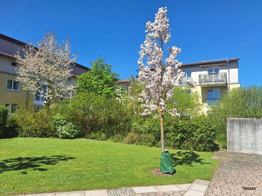 Wohnung zum Kauf 250.000 € 2 Zimmer 79,8 m² Oeslau Rödental 96472
