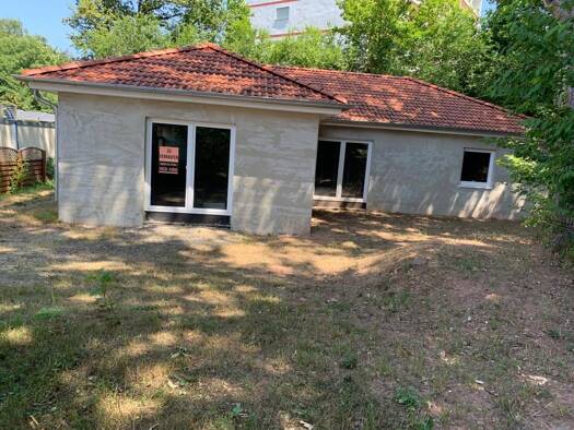 Bungalow zum Kauf 187.000 € 4 Zimmer 134,6 m² 623 m² Grundstück frei ab sofort Innenstadt Pirmasens 66955