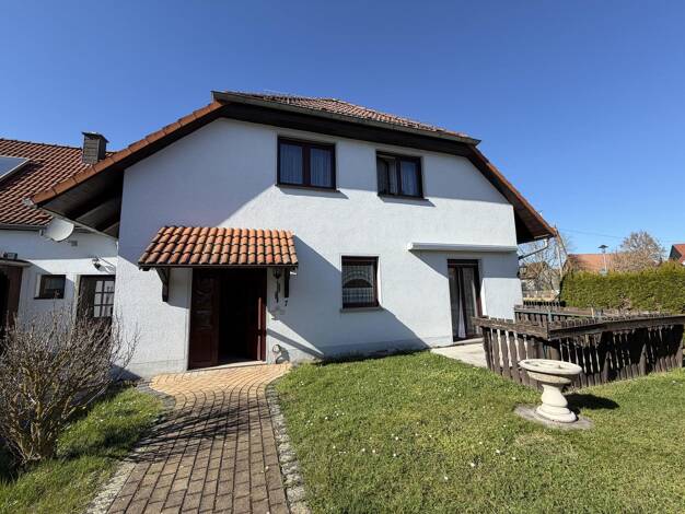 Einfamilienhaus zum Kauf 180.000 € 8 Zimmer 145 m² 338 m² Grundstück Niederreißen Ilmtal-Weinstraße 99510