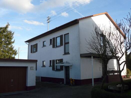 Mehrfamilienhaus zum Kauf provisionsfrei 595.000 € 7 Zimmer 172 m² 1.211 m² Grundstück Spielberg Karlsbad 76307