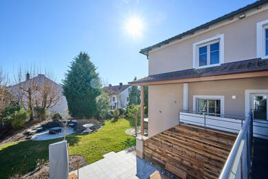 Villa zum Kauf provisionsfrei 6 Zimmer 287 m² 929 m² Grundstück Straubing Straubing 94315