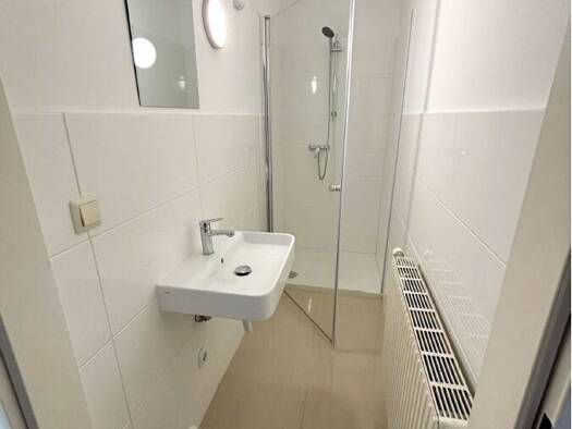 Wohnung zur Miete 744 € 2 Zimmer 53,8 m² Lanzenkirchen 2821