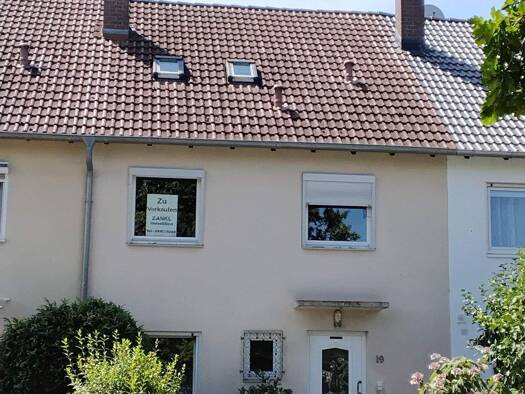 Reihenmittelhaus zum Kauf 320.000 € 4,5 Zimmer 112 m² 201 m² Grundstück frei ab sofort Franz-Xaver-Schuster-Straße 19 Eichwasen Schwabach 91126