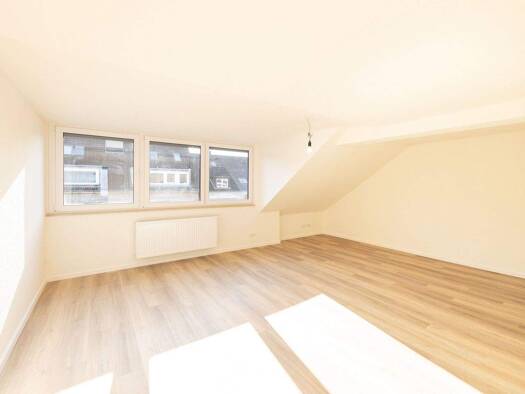 Wohnung zur Miete 1.360 € 2,5 Zimmer 82,4 m² 4. Geschoss Flingern Nord Düsseldorf 40233