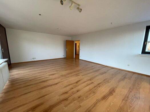 Wohnung zur Miete 1.212 € 3 Zimmer 101 m² Berg Landshut 84036