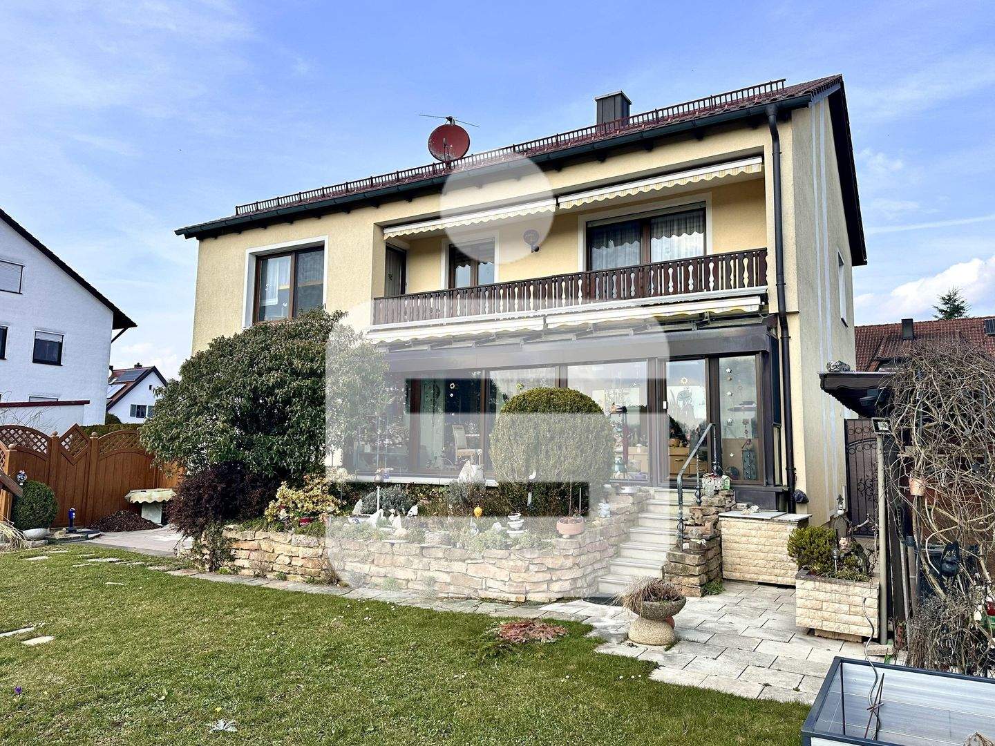 Immobilie in Kümmersbruck - Viel Platz für alles was glücklich macht - Landleben inklusive! Gepflegtes ZFH in Kümmersbruck/ Moos - Bild 0