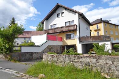 Mehrfamilienhaus zum Kauf 239.000 € 10 Zimmer 200 m² 694 m² Grundstück Fichtelberg Fichtelberg 95686