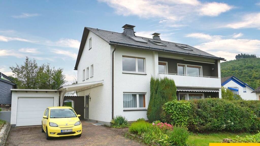 Mehrfamilienhaus zum Kauf 196.000 € 6 Zimmer 147 m² 877 m² Grundstück Meschede 59872