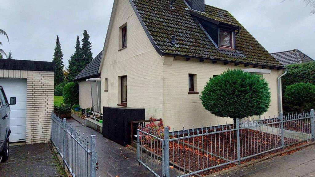 Haus zum Kauf 295.000 € 4 Zimmer 144 m² 1.204 m² Grundstück frei ab sofort Schneverdingen 29640