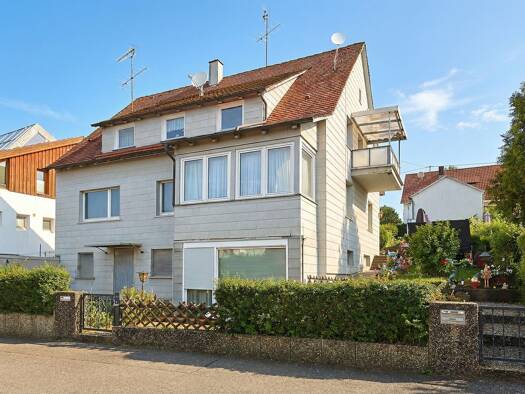 Einfamilienhaus zum Kauf 750.000 € 9 Zimmer 240 m² 555 m² Grundstück Leonberg 71229