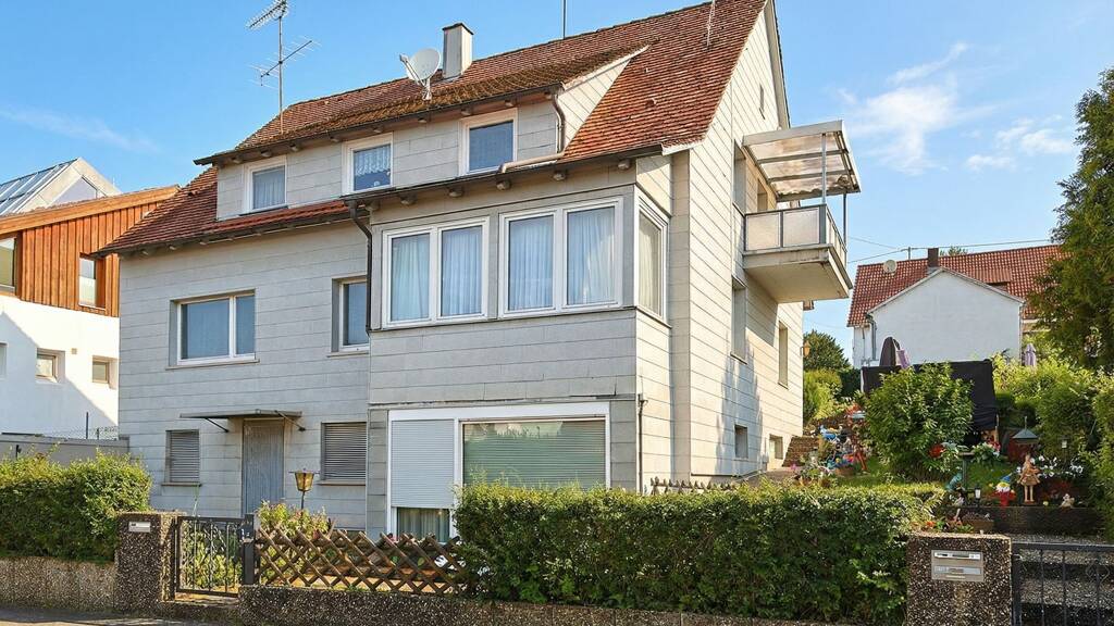 Einfamilienhaus zum Kauf 750.000 € 9 Zimmer 240 m² 555 m² Grundstück Leonberg 71229