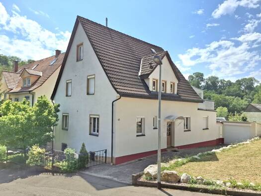 Mehrfamilienhaus zum Kauf 295.000 € 7 Zimmer 145 m² 345 m² Grundstück frei ab 01.12.2026 Rottweil Rottweil 78628
