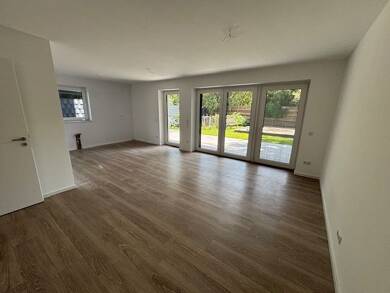 Wohnung zur Miete 1.113 € 2 Zimmer 79,5 m² EG frei ab sofort Holthausen - West Mülheim an der Ruhr 45470