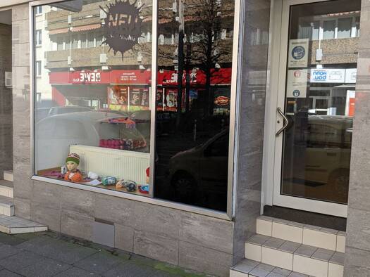 Ladenfläche zur Miete provisionsfrei 850 € 2,5 Zimmer Frohnhausen Essen 45144