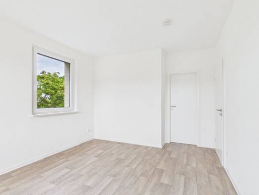 Wohnung zur Miete 380 € 3 Zimmer 58,4 m² 3. Geschoss Mittelstraße 8 Schloßchemnitz Schloßchemnitz 09113