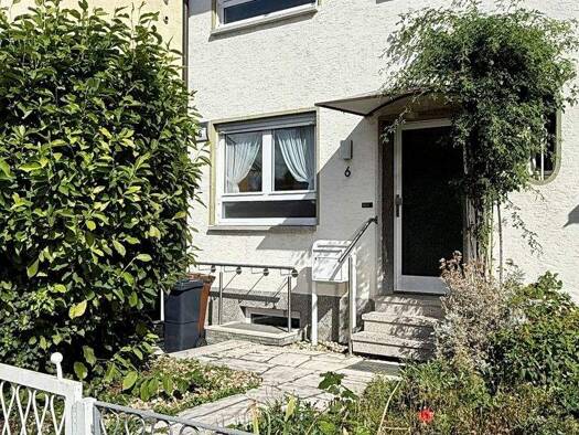 Doppelhaushälfte zum Kauf provisionsfrei 379.000 € 4 Zimmer 108 m² 296 m² Grundstück frei ab sofort Oderstraße 6 Dörnigheim Maintal Dörnigheim 63477