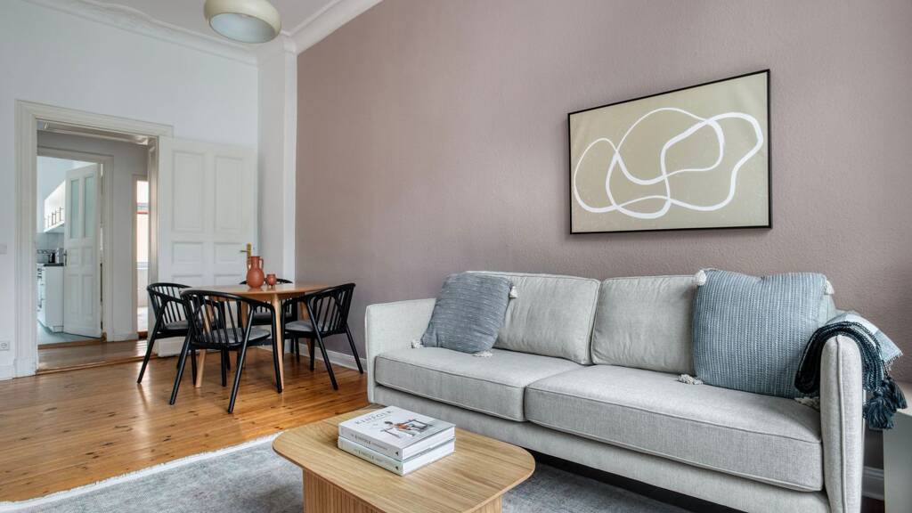 Stilvolle Altbauwohnung mit Loggia in bester Wilmersdorfer Lage