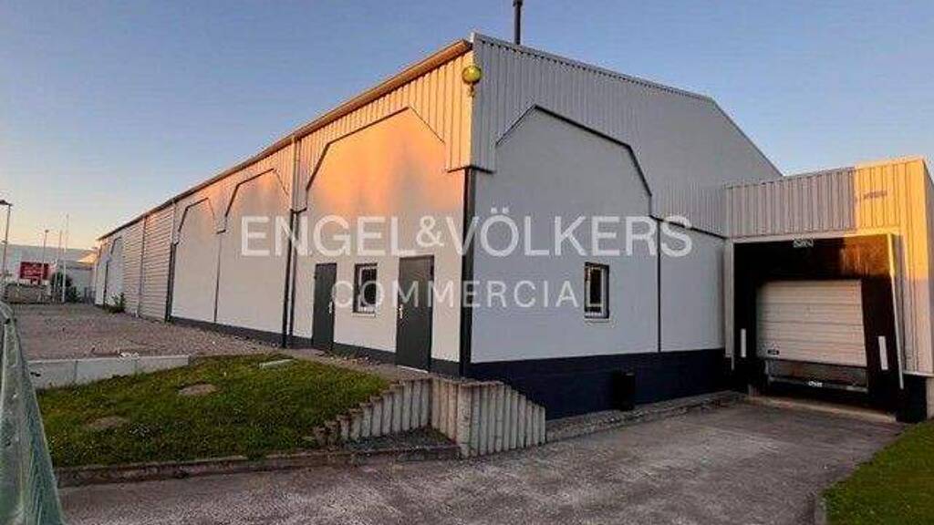 Produktionshalle zur Miete 3.900 € 860 m² Lagerfläche teilbar ab 860 m² Einbeck 37574