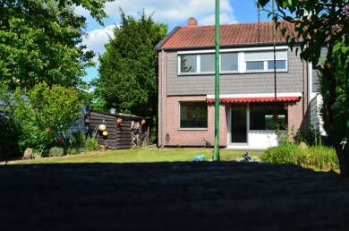 Haus zum Kauf 360.000 € 4 Zimmer 103 m² 310 m² Grundstück frei ab sofort Stöckheim Braunschweig 38124