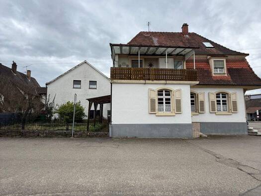 Haus zum Kauf 298.000 € 8 Zimmer 154 m² 321 m² Grundstück frei ab sofort Dragonerstraße 24 Broggingen Herbolzheim 79336