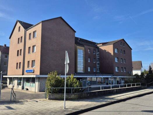 Mehrfamilienhaus zum Kauf 1.649.000 € 45 Zimmer 1.005 m² 2.660 m² Grundstück Uetze 31311