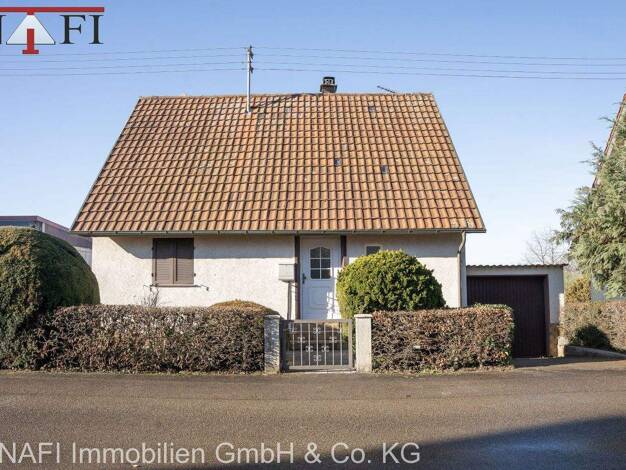 Einfamilienhaus zum Kauf 340.000 € 5 Zimmer 98 m² 972 m² Grundstück Backnang 71522