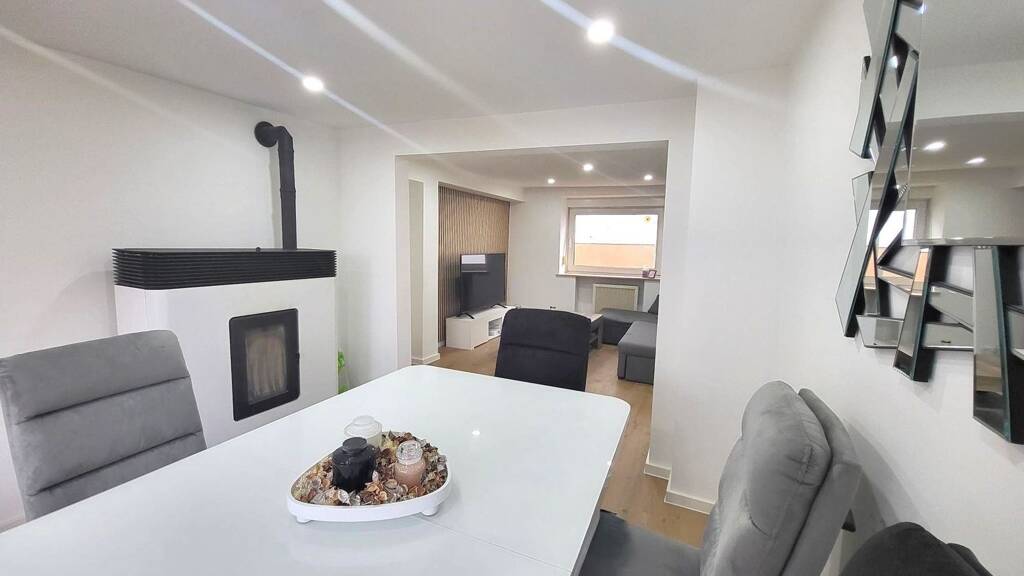 Reihenmittelhaus zum Kauf 187.000 € 4 Zimmer 131 m² 140 m² Grundstück Orenhofen 54298