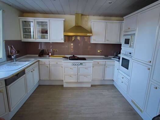 Wohnung zur Miete 700 € 3 Zimmer 90 m² Geschoss 1/3 frei ab 01.04.2026 Wipperfürth 51688