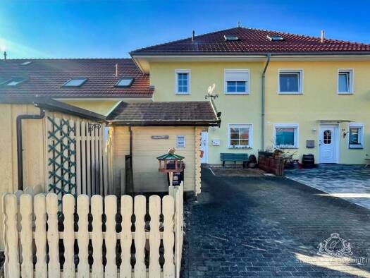 Reihenmittelhaus zum Kauf 209.000 € 4 Zimmer 110 m² 183 m² Grundstück Grimmen Grimmen 18507