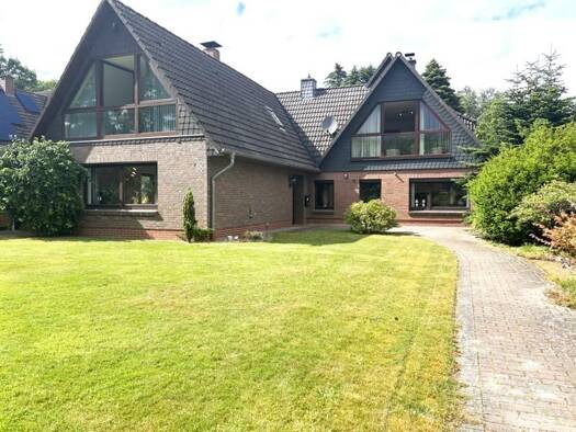 Einfamilienhaus zum Kauf 439.000 € 8 Zimmer 245 m² 1.262 m² Grundstück Hosüne Großenkneten 26197