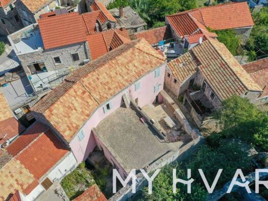 Haus zum Kauf 380.000 € 6 Zimmer 250 m² Jelsa