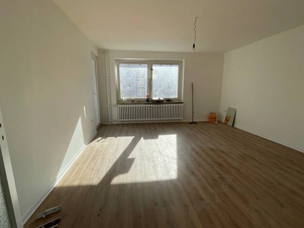Wohnung zur Miete 1.134 € 3 Zimmer 65,1 m² 2. Geschoss frei ab 08.08.2026 Saalburgallee 34 Bornheim Frankfurt am Main 60385