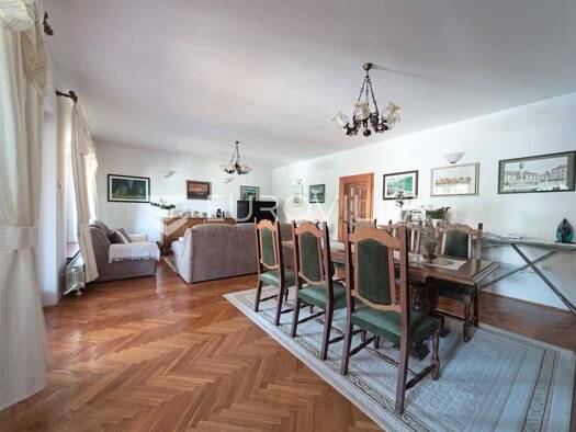 Haus zum Kauf 450.000 € 7 Zimmer 403 m² Donji Grad Tenja