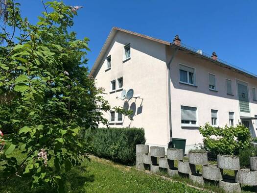 Wohnung zur Miete 1.250 € 4 Zimmer 90 m² frei ab 01.11.2025 Singen Singen (Hohentwiel) 78224