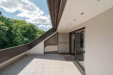 Wohnung zum Kauf 399.000 € 4 Zimmer 125 m² Dachgeschoss, 3. Geschoss Versbach Würzburg 97078