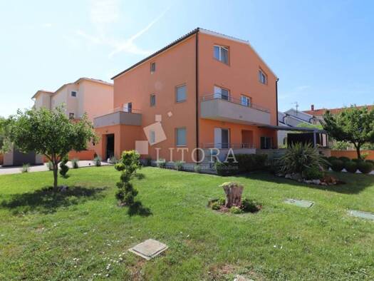 Haus zum Kauf 980.000 € 9 Zimmer 446 m² Srima, Vodice Vodice