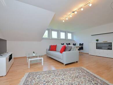 Wohnung zur Miete Wohnen auf Zeit 1.290 € 3 Zimmer 77 m² frei ab sofort Pleidelsheim 74385