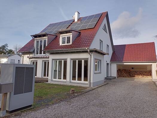 Doppelhaushälfte zur Miete 2.500 € 7 Zimmer 260 m² 389 m² Grundstück frei ab 01.07.2026 Pfaffenhofen a d Ilm Pfaffenhofen an der Ilm 85276