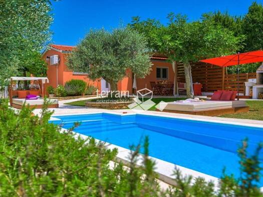 Einfamilienhaus zum Kauf - Erstbezug 295.000 € 2 Zimmer 42 m² Marčana 52206