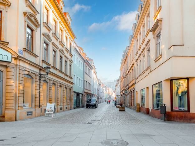 Wohn- und Geschäftshaus zum Kauf als Kapitalanlage geeignet 1.950.000 € 1.217,9 m² 530 m² Grundstück teilbar ab 1.217,9 m² Pirna Pirna 01796