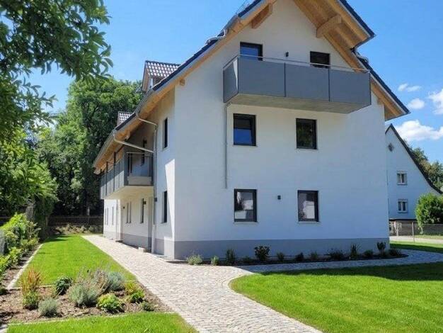 Wohnung zur Miete - Erstbezug 1.369 € 3 Zimmer 85 m² 1. Geschoss frei ab 15.10.2026 Schöplergasse 24 Achdorf Landshut 84036