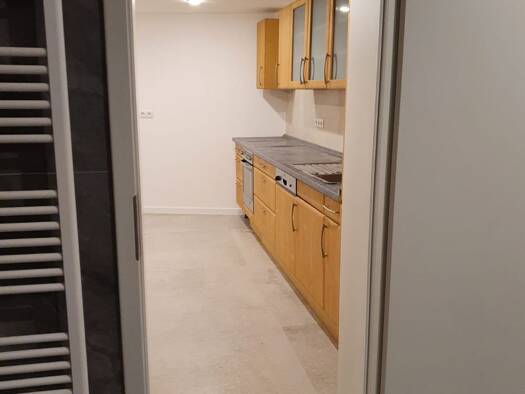 Studio zur Miete 300 € 1 Zimmer 18 m² frei ab sofort Mittelstraße 10 Höhr-Grenzhausen 56203