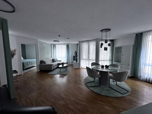 Wohnung zur Miete 880 € 2 Zimmer 72 m² Geschoss 1/4 frei ab 01.08.2026 Altstadt Würzburg 97070
