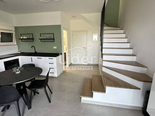 Wohnung zur Miete 800 € 2 Zimmer 42 m² Geschoss EG/1 Martinšćica, Kostrena Kostrena 51221