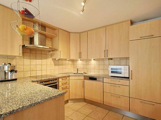 Reihenmittelhaus zum Kauf 695.000 € 5,5 Zimmer 165 m² 247 m² Grundstück frei ab sofort Stetten Leinfelden-Echterdingen-Stetten, Deutschland 70771