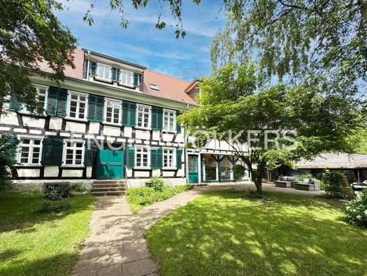 Einfamilienhaus zum Kauf 1.550.000 € 14 Zimmer 354 m² 600 m² Grundstück Friedberg Friedberg (Hessen) 61169